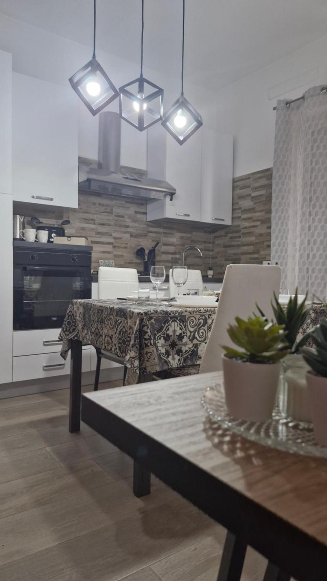 Casa Vacanze Sul Corso Giarre Kültér fotó